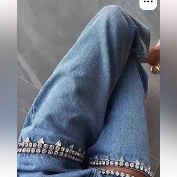 Torn by Ronny Kobo Denim - NWT 🎄 Ronny koboJeans 
28/6 SIZE: 29/8
🚨FIRM PRICE NO DISCOUNT